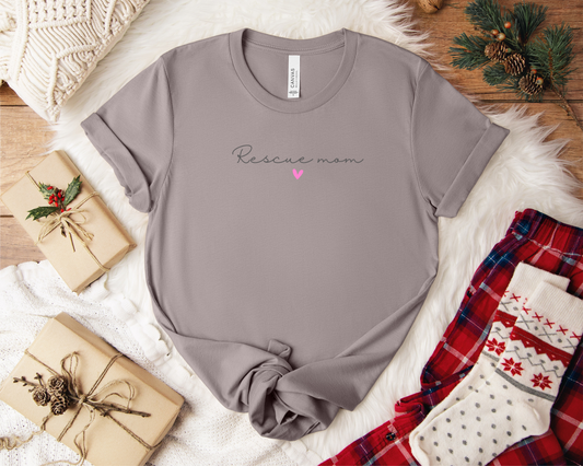 Rescue Mom (Heart) T-shirt, Pebble Brown