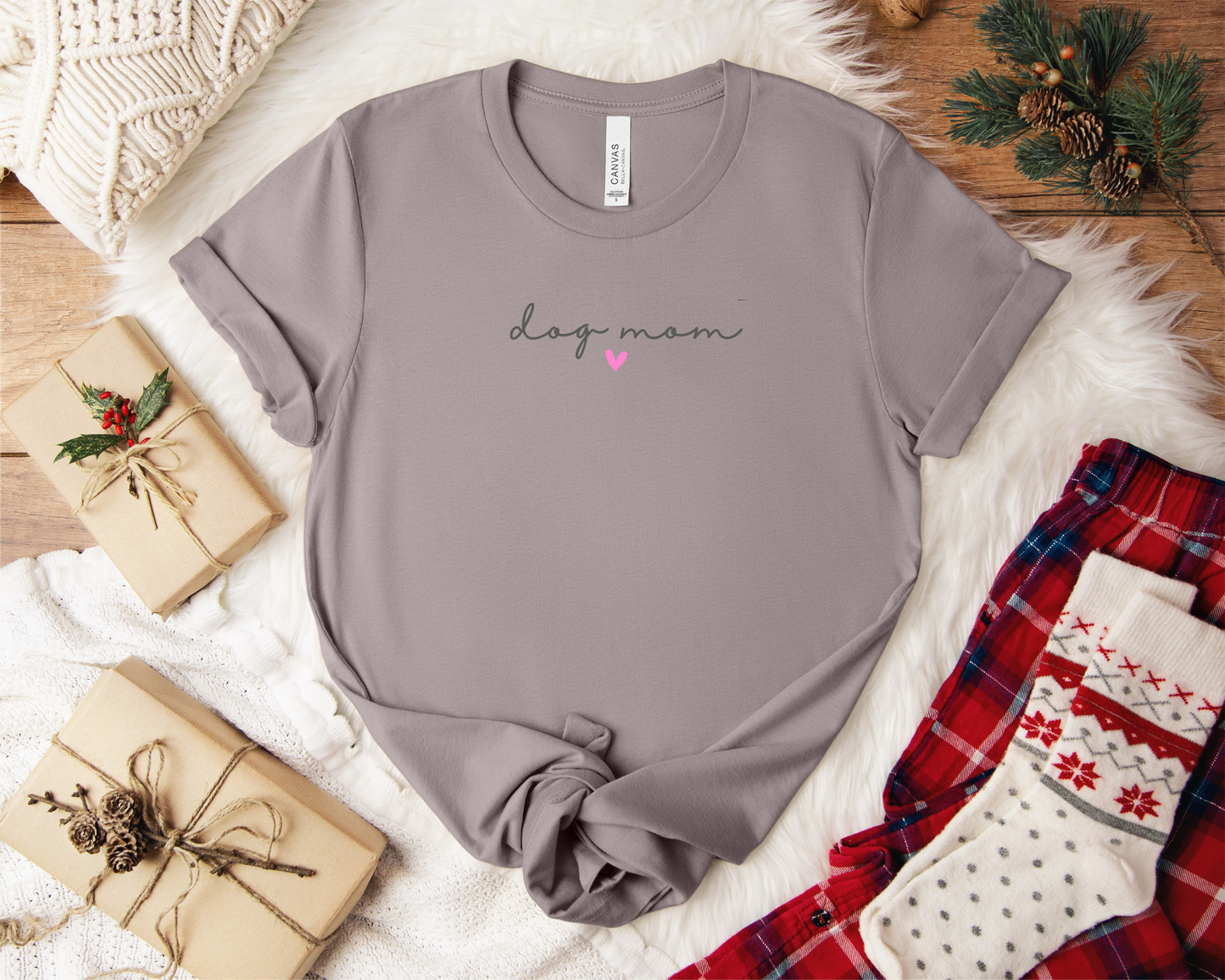 Dog Mom (Heart) Tee, Pebble Brown