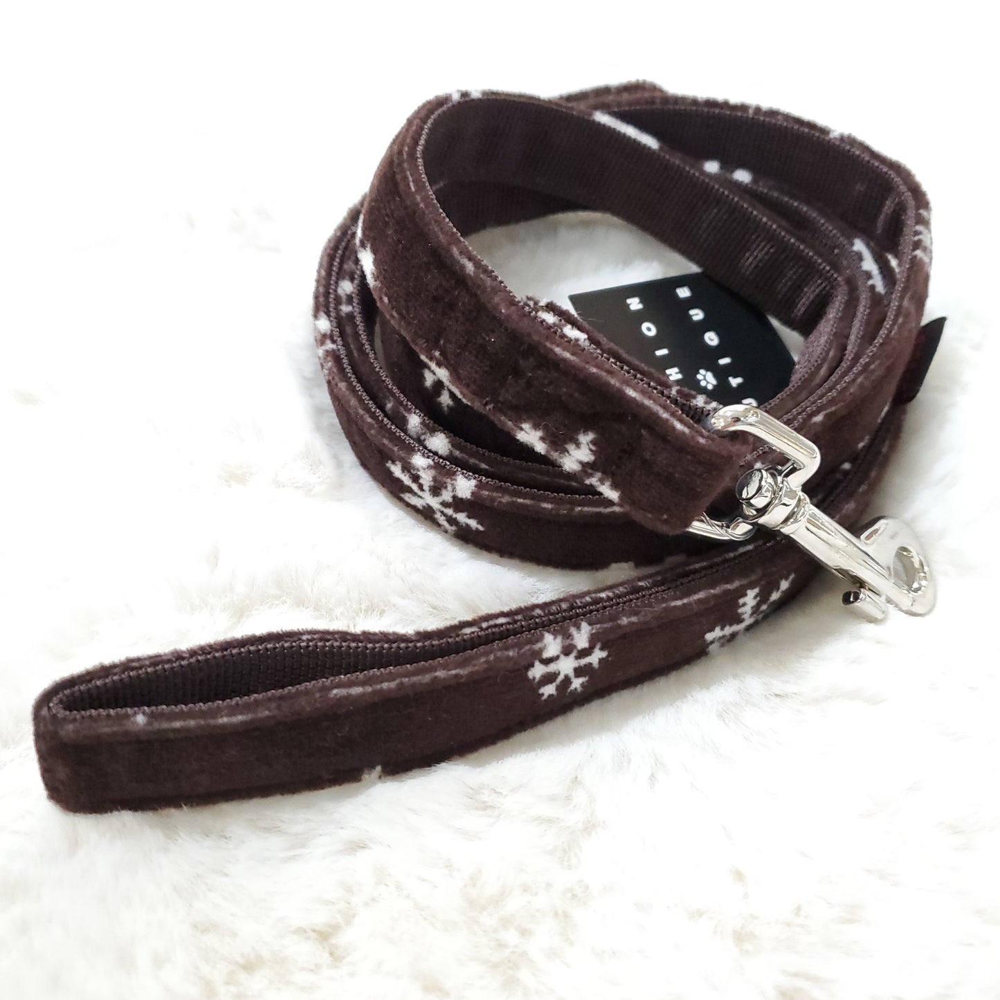 Puppia Snowflake Leash Brown