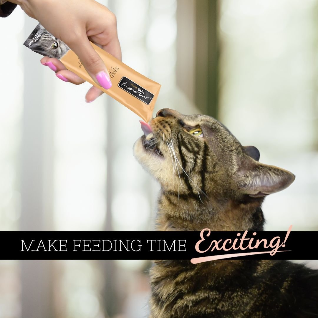 Fussie Cat Sardine Lickable Cat Treats (0.5oz *4pk)
