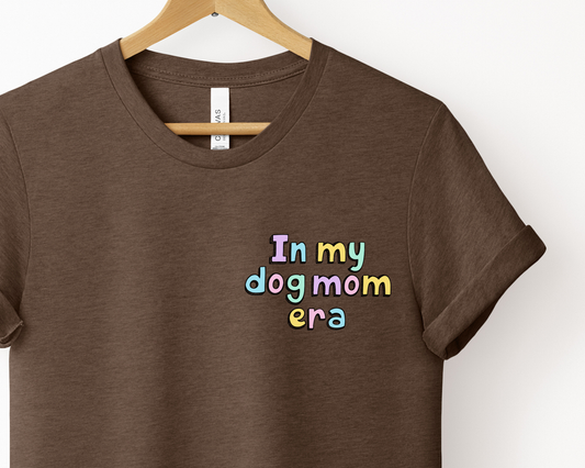 In My Dog Mom Era Chest Print T-Shirt – Heather Brown
