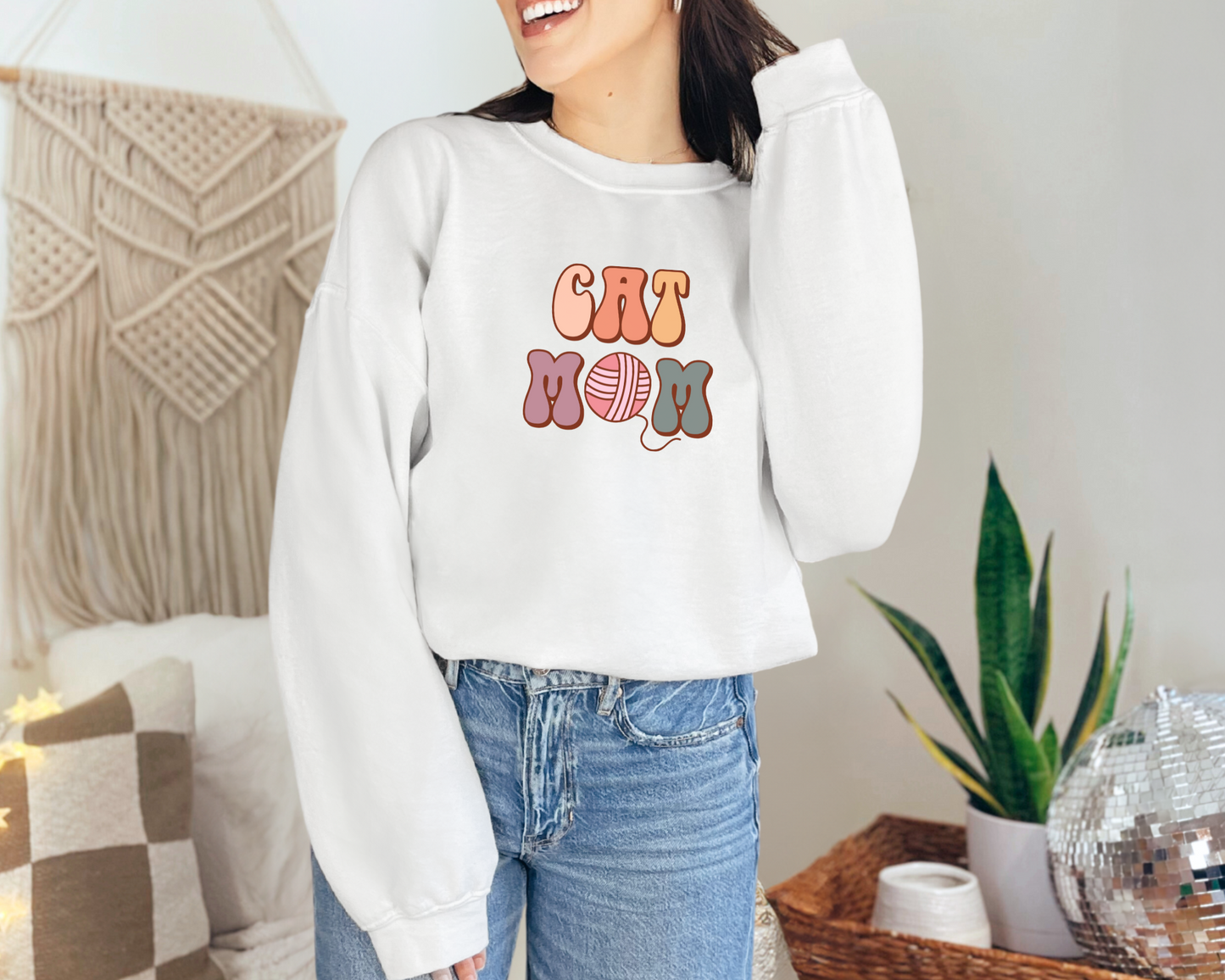 Cat Mom Yarn Crewneck Sweatshirt, White