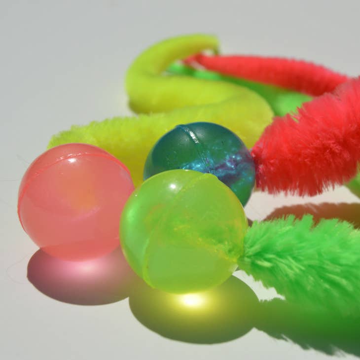 Wiggly Glow - Glow in the Dark Cat Toy Bouncy Ball