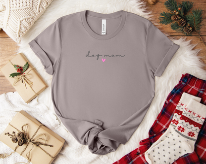 Dog Mom (Heart) T-shirt, Pebble Brown