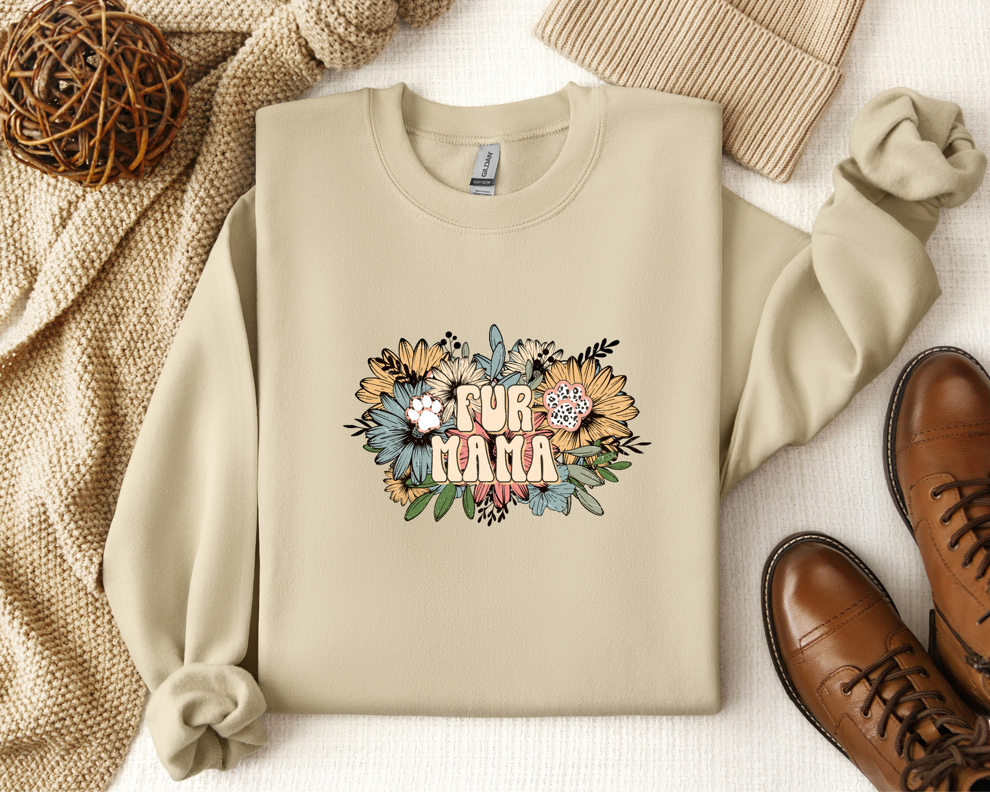 Fur Mama Sweatshirt, Sand