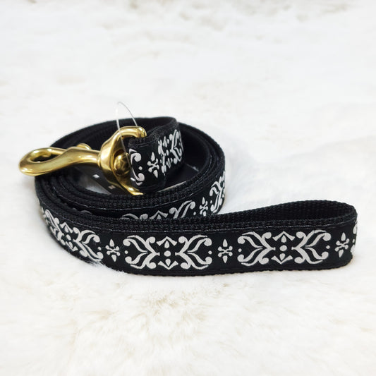 Black and White Damask Dog Lead