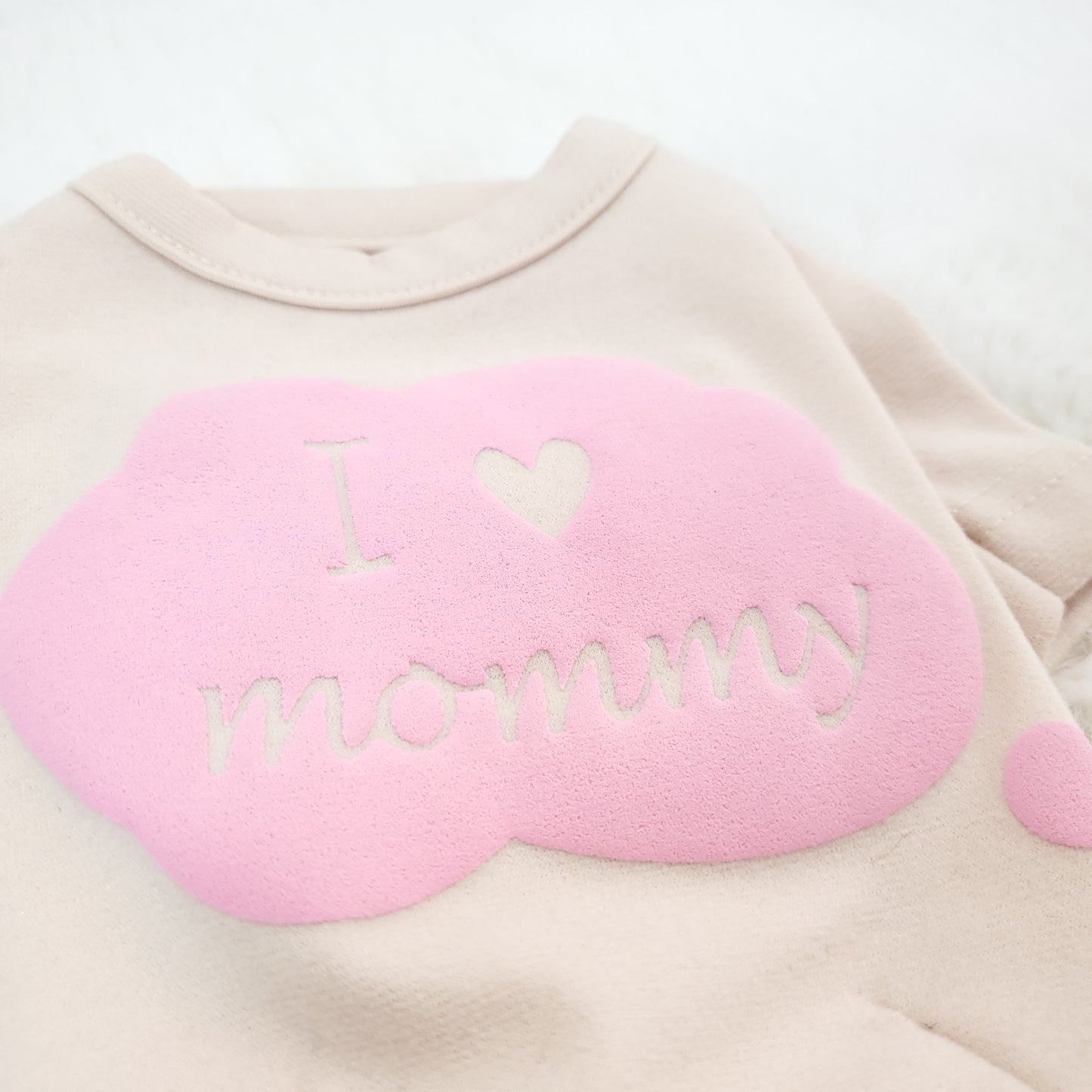 [Clearance] I Heart Mommy Sweatshirts
