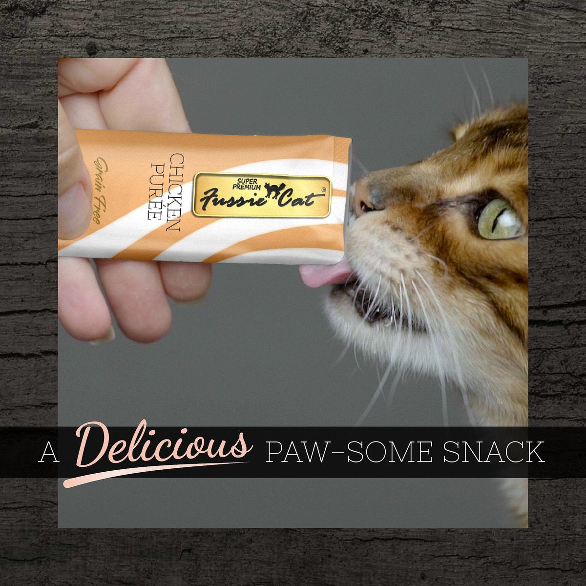 Fussie Cat Chicken Puree Lickable Cat Treats (0.5oz *4pk)
