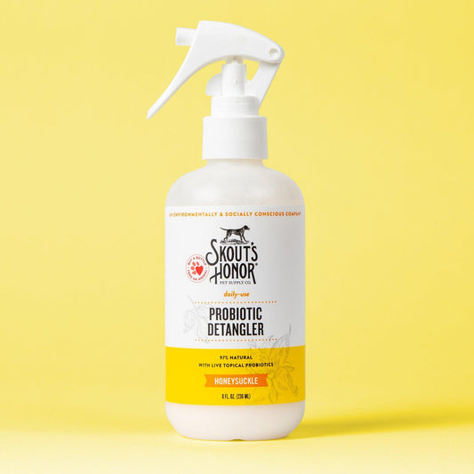Skout's Honor Probiotic Detangler Honeysuckle (8oz)